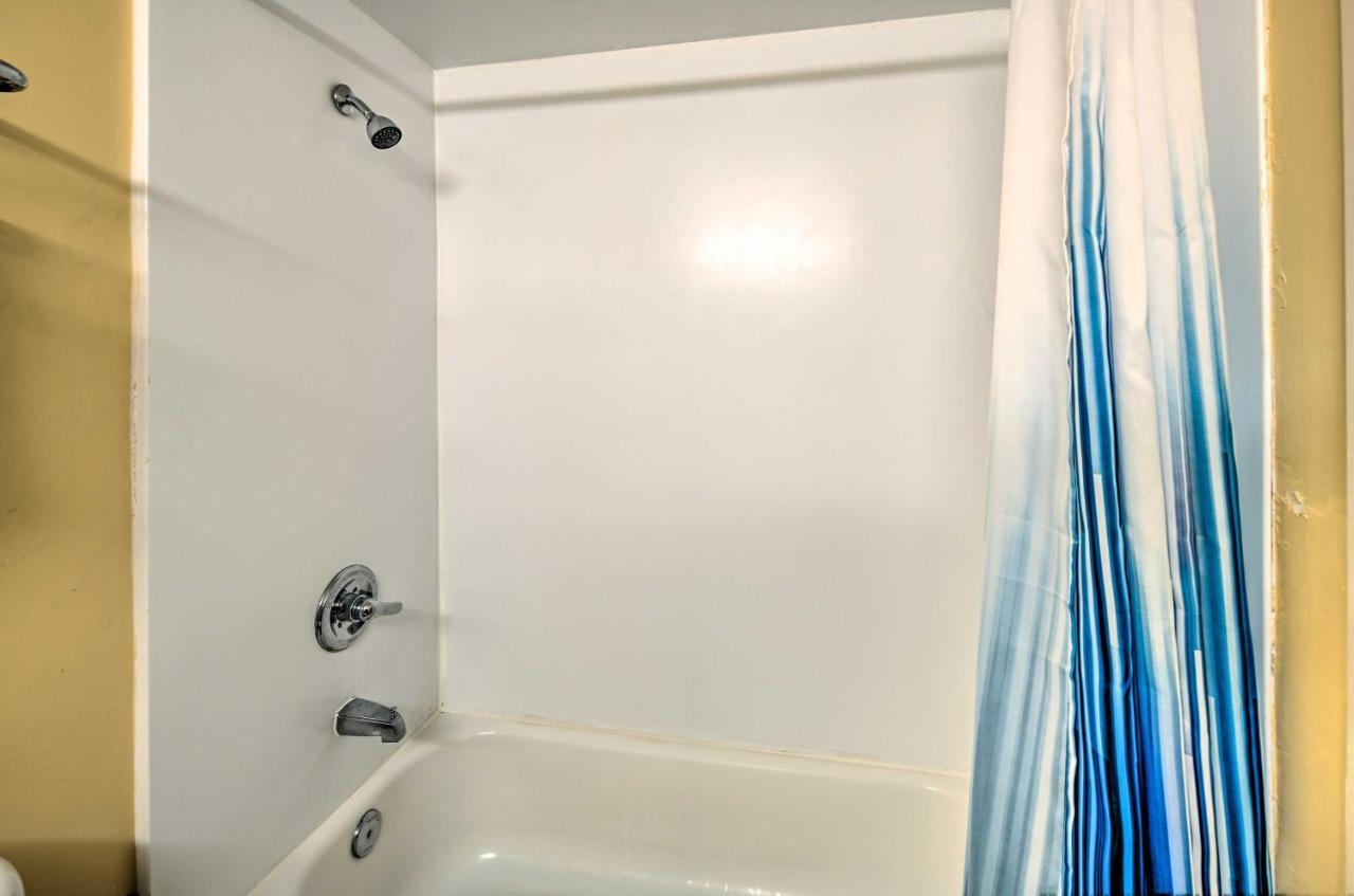 Convenient Myrtle Beach Studio With Balcony! Екстериор снимка